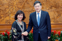 Chinese State Councilor and Foreign Minister Qin Gang meets with UN Secretary-General's special envoy on Myanmar Noeleen Heyzer, Beijing, May 1, 2023. Photo: Chinese Foreign Ministry