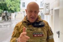 This video grab taken from handout footage posted on June 24, 2023 on the Telegram account of the press service of Concord -- a company linked to the chief of Russian mercenary group Wagner, Yevgeny Prigozhin -- shows Yevgeny Prigozhin speaking inside the headquarters of the Russian southern military district in the city of Rostov-on-Don. Photo: AFP