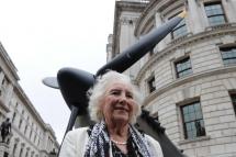 (FILE) - Dame Vera Lynn outside the Churchill War Rooms, in London, England, Britain, 20 August 2010. Dame Vera Lynn had died on 18 June 2020, aged 103. Photo: EPA