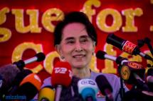 NLD chairperson speaks to the media during a press conference for the upcoming general elections at her house in Yangon on 5 November 2015.  Photo: Hong Sar/Mizzima
