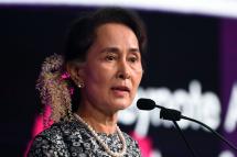 Myanmar State Counsellor Aung San Suu Kyi speaks at a business forum on the sidelines of the 33rd Association of Southeast Asian Nations (ASEAN) summit in Singapore on November 12, 2018. Photo: Roslan Rahman/AFP