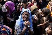 (File) Rohingya refugees wait to get relief goods in Ukhiya, Coxsbazar, Bangladesh, 10 October 2017. Photo: EPA