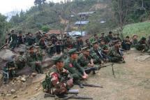 (File) Kachin soldiers preparing for a battle Photo: Kachinland News